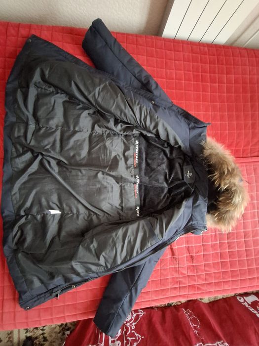 Продам зимнюю куртку