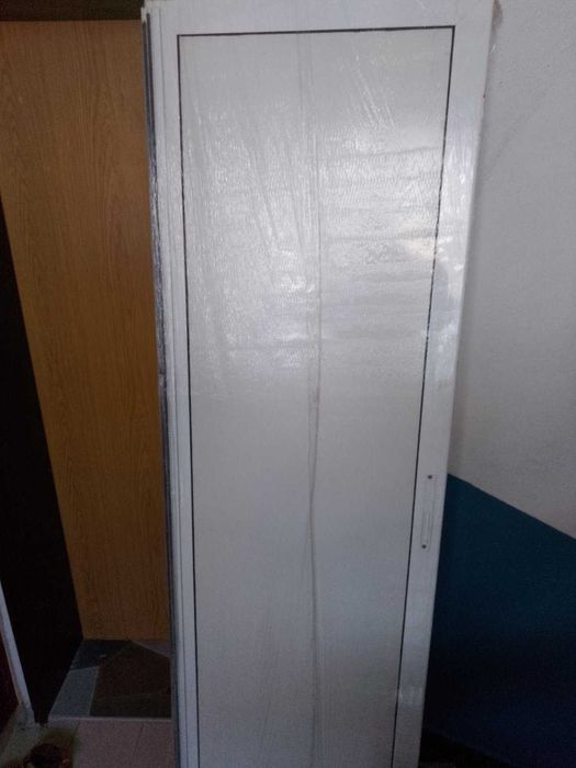 Алуминиева плъзгаща врата