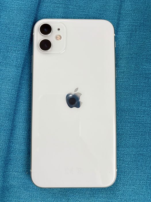 Телеофн Iphone 11 бял, 64 GB