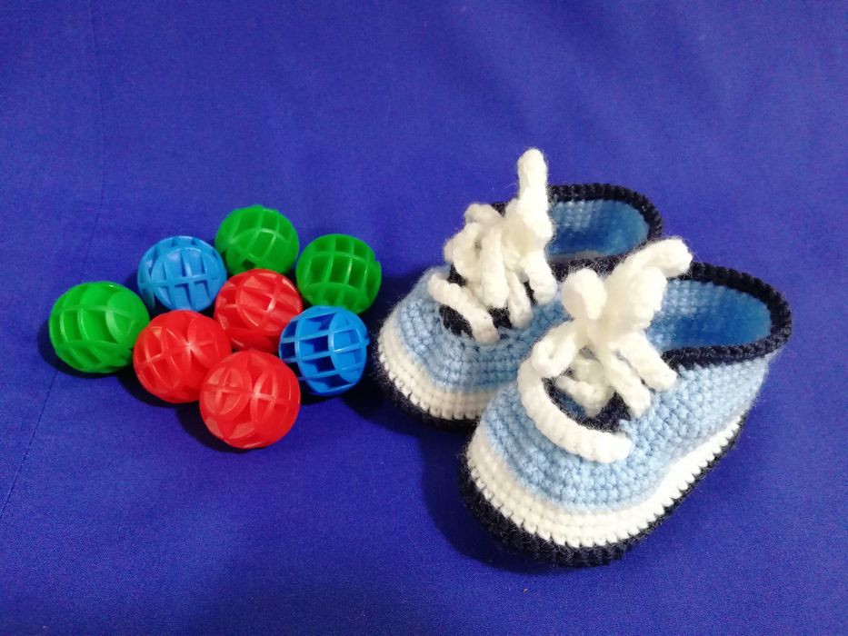 Пинетки, ручная вязка, от 0-3 месяцев, дизайн - кеды