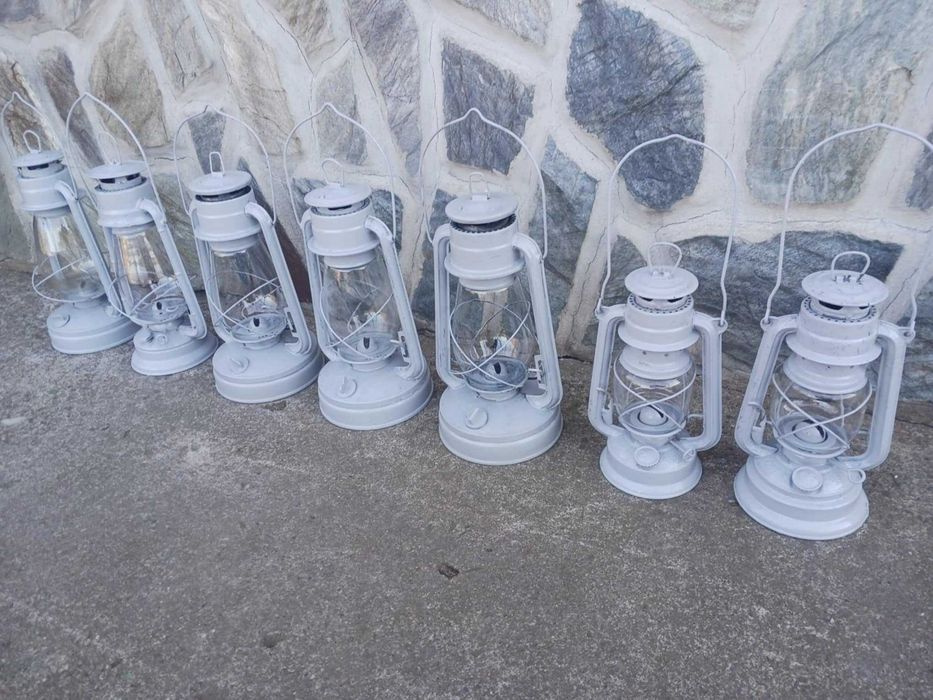 Продавам фенери за битов кът