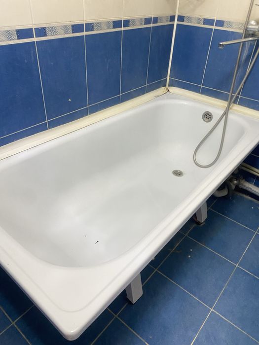 Продам Ванна б/у