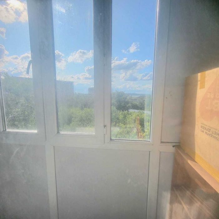 Продам 3 комнатную 4 микрорайон