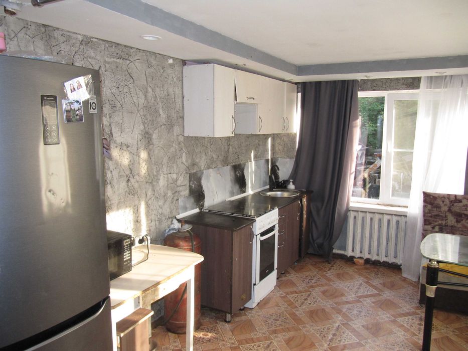 Дом кирпичн 4х-комн район БСМП