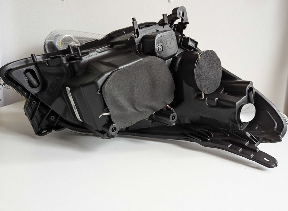 Фарове опел АСТРА КСЕНОН ЛЕД Тъмни Тунинг Нови Opel Astra H Xenon