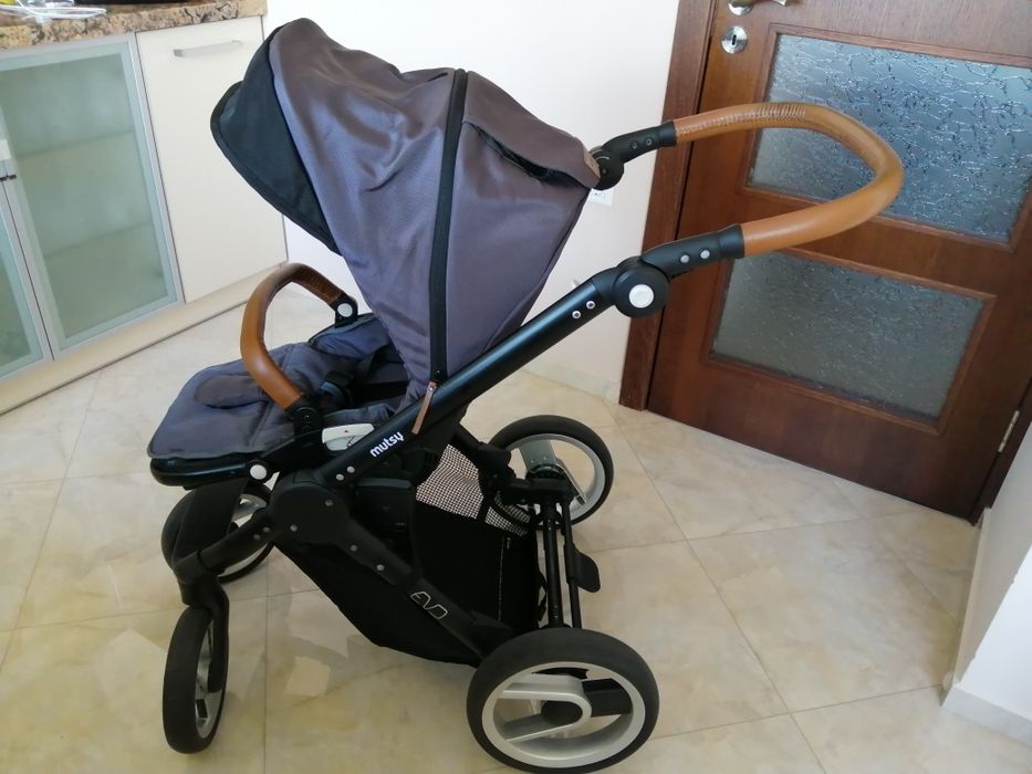 Бебешка количка Mutsy EVO