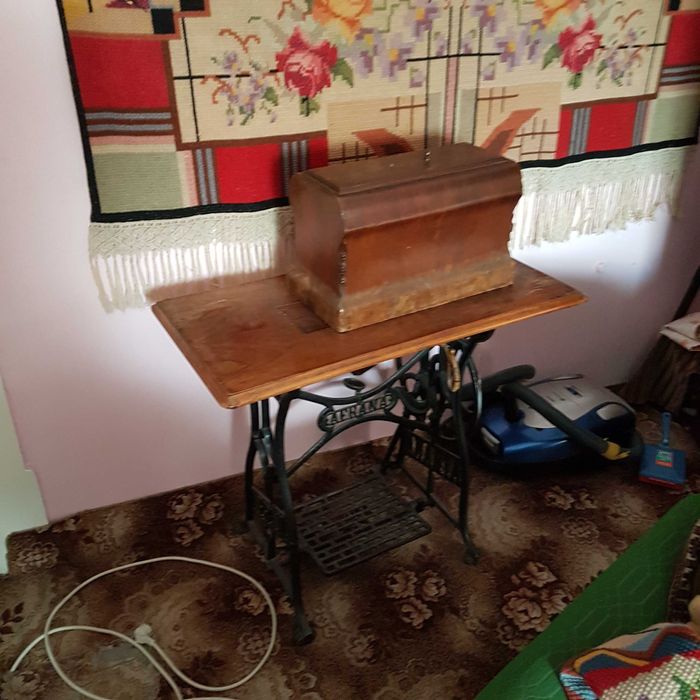 Vand masina de cusut Afrana