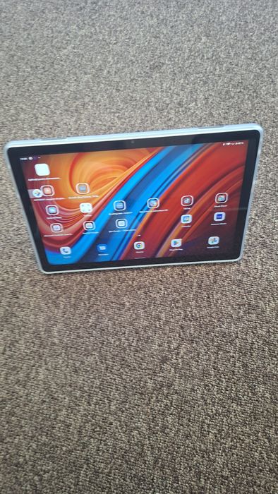 Vând tabletă Lenovo Tab M10