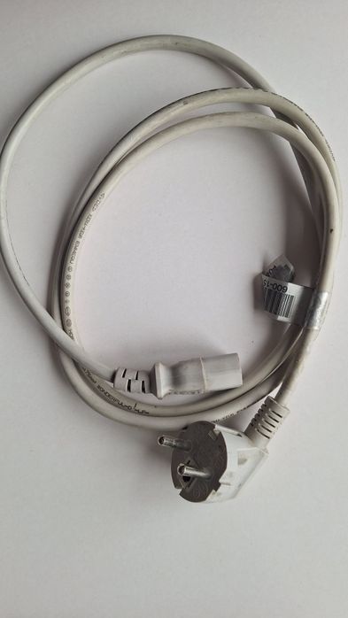 Продавам захранващи кабели за компютри