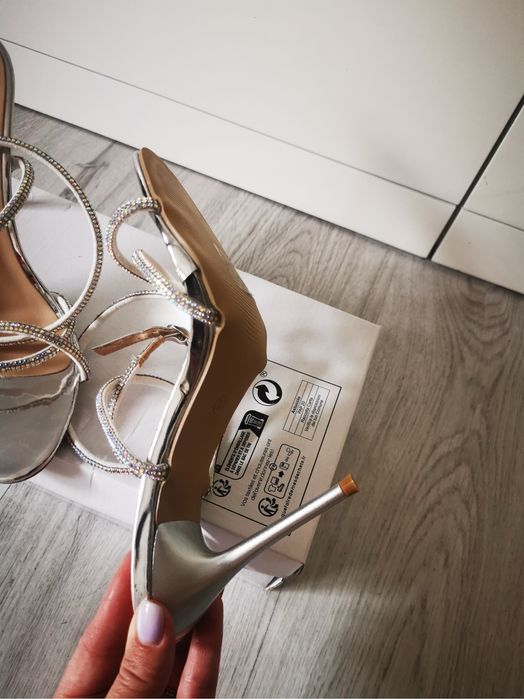 Sandale dama , ocazie , noi , marimea 37