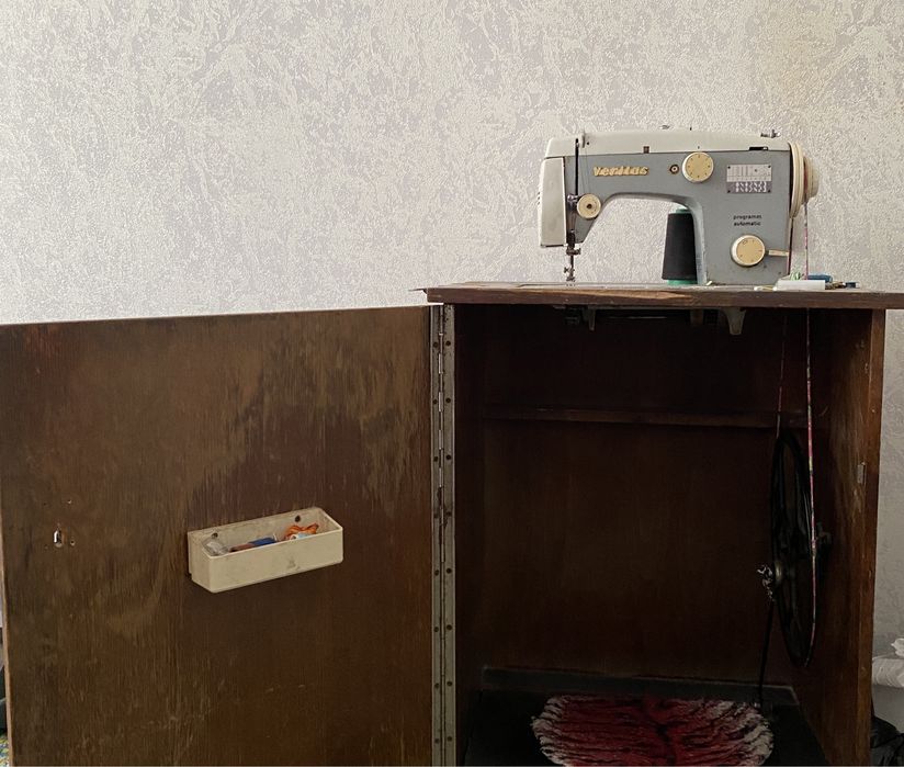 Швейная машина