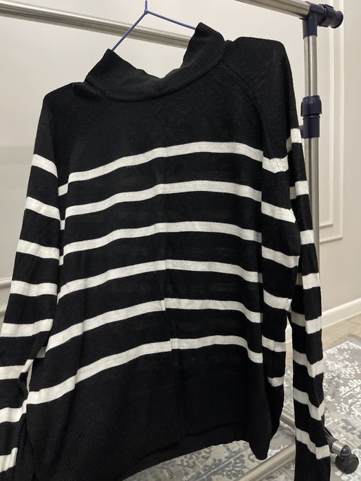 Вещи, кофточки и юбка