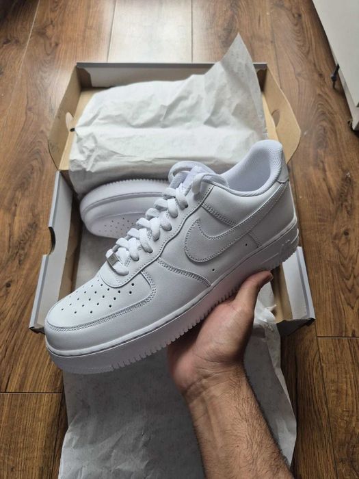 НОВИ Nike Air Force 1 07' Triple White (от/до всеки номер 36-47)