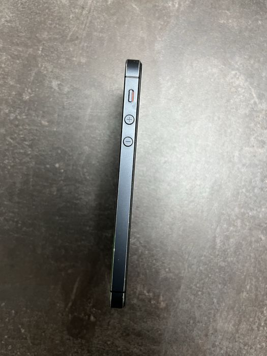 Продам iPhone 5 16гб