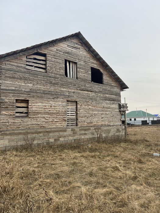 Проадется дом вдоль трассы