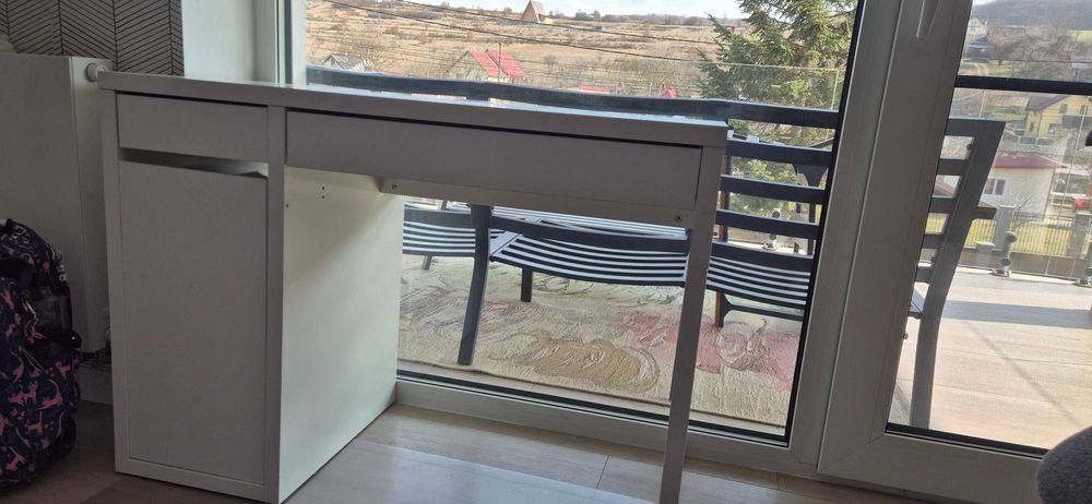 Birou alb ikea 105 cm