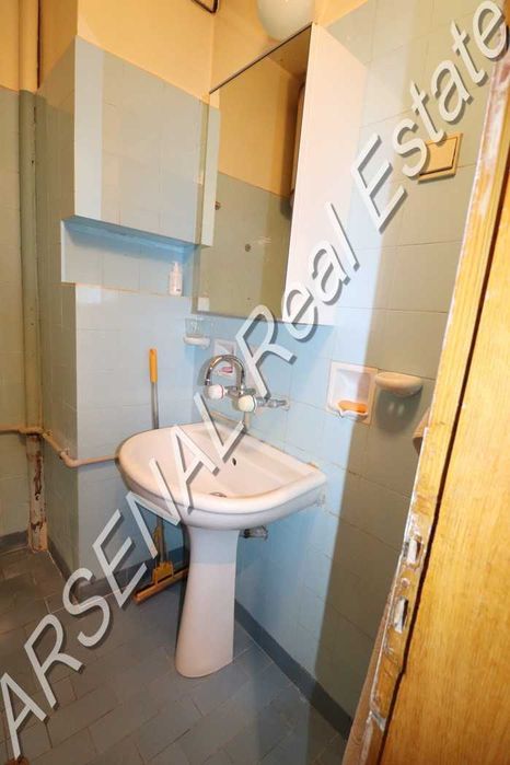 Дава се под наем Тристаен апартамент в София, Център - 120 кв.м за 800 € - Снимка #4