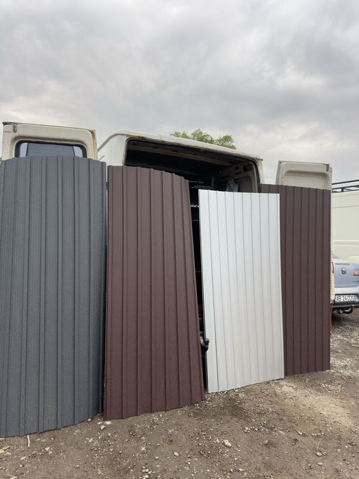 Vand tablă cutată. Ieftină cere o ofertă
