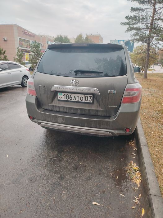 Продам тойота хайлендер гибрид