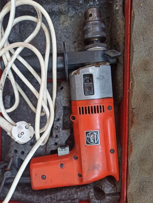 scule fein profesionale