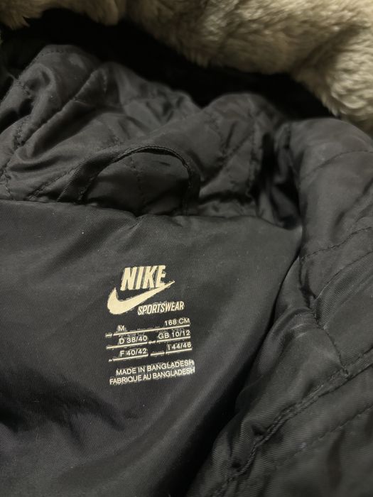 Geaca Nike neagra marime 38/40