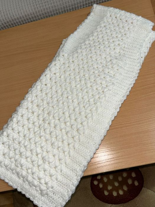 Плетен елек изплетено на една кукака