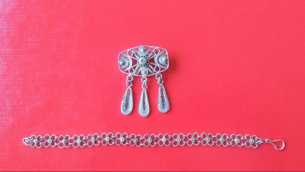 Сребърна брошка, сребърна гривна