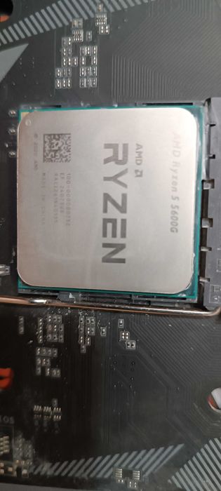 Антикризисный комплект от AMD Мат Плата + Процессор