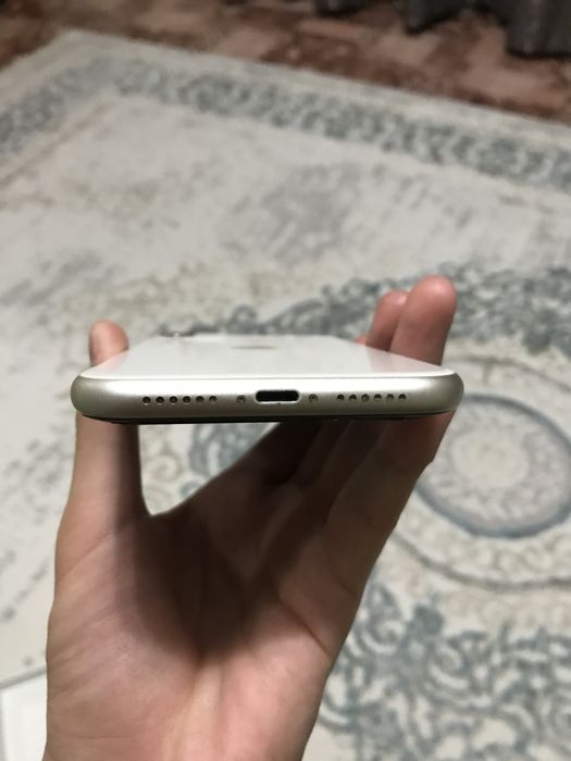 Айфон 11 ақ түсі