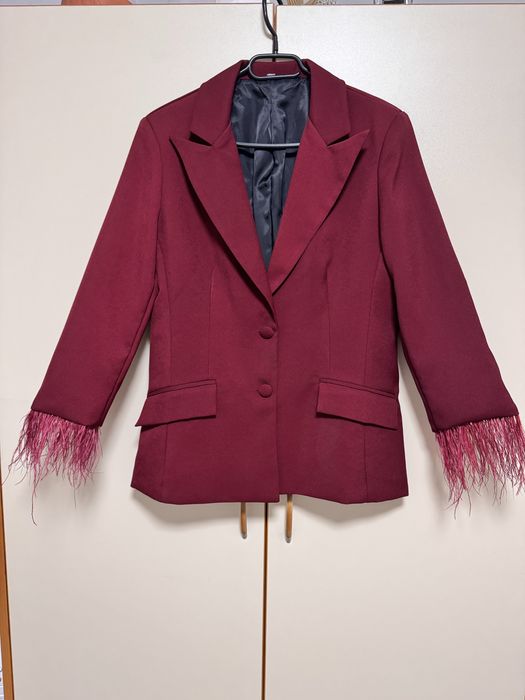 Сако с пера в цвят бордо