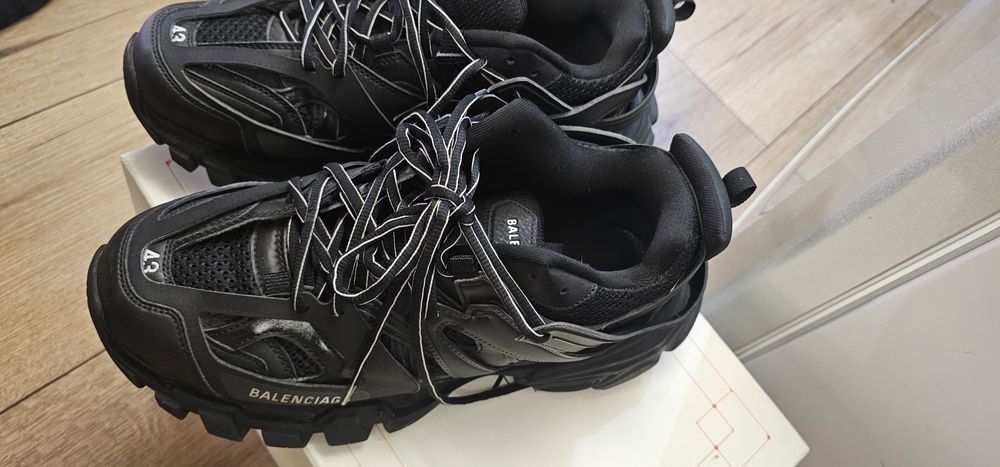 Balenciaga Track