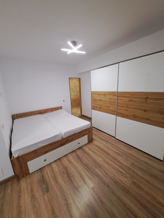 Dau in chirie apartament studio