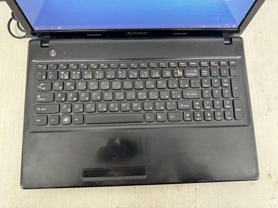 Ноутбук Lenova G585