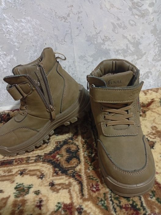 Продам сапоги .  .