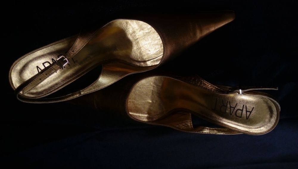 Босоножки для модниц