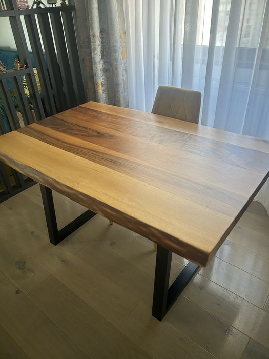 Masa de lemn masiv 140 x 90cm