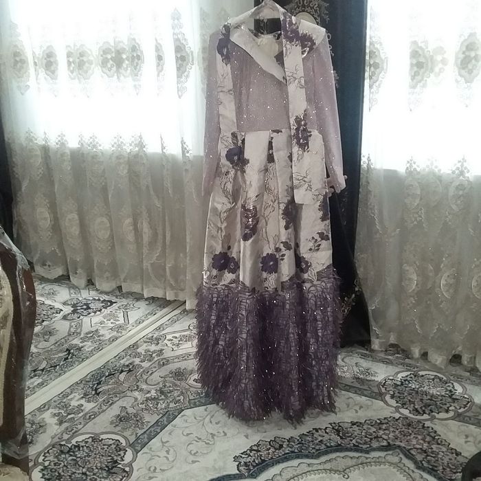 Продаю красивое платье