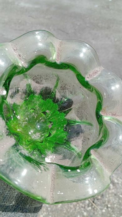 Стеклянная пепельница