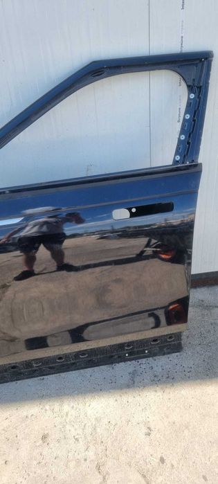 Usa stanga fata Range Rover Velar