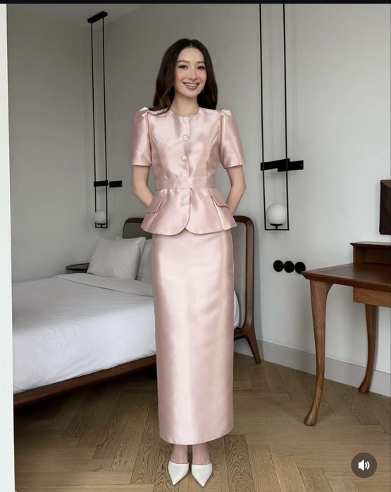 Красивый дизайнерский костюм