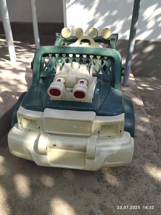 Продам детскую машину