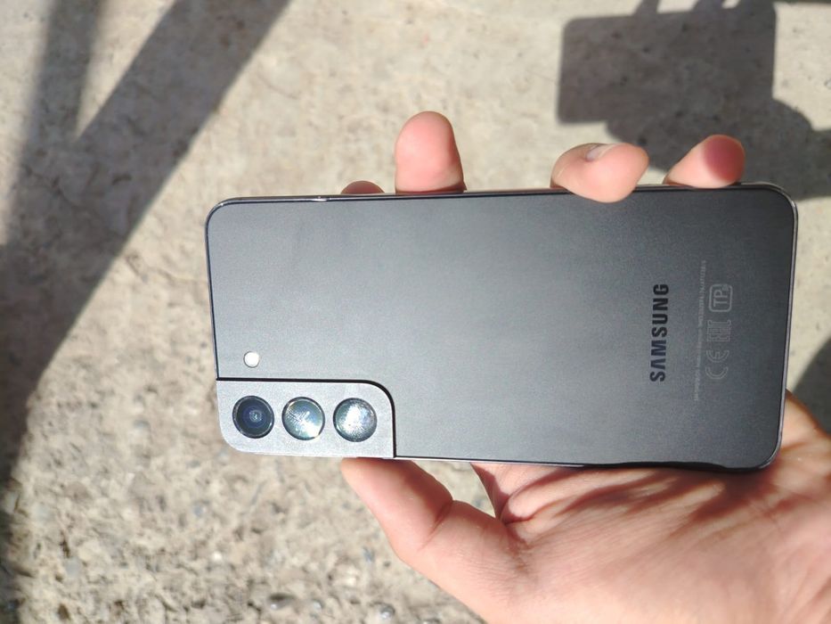 Samsung s22 black 256/8
