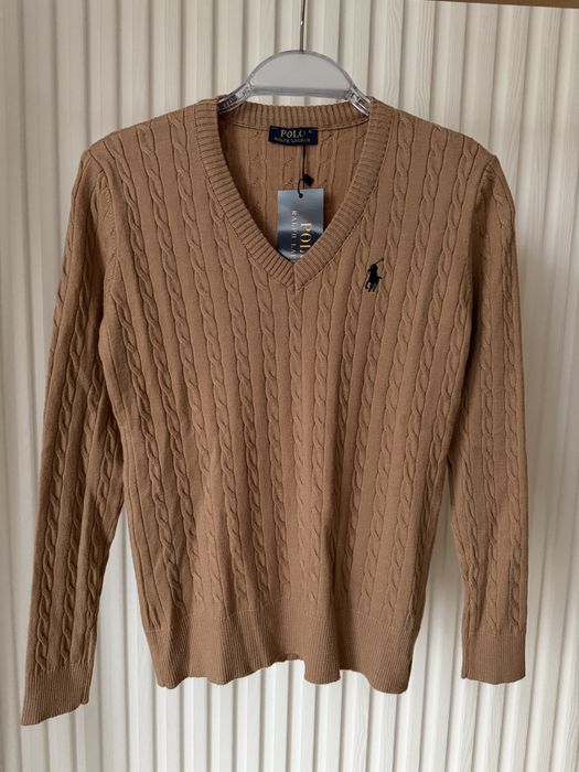 Пуловери POLO и DIOR