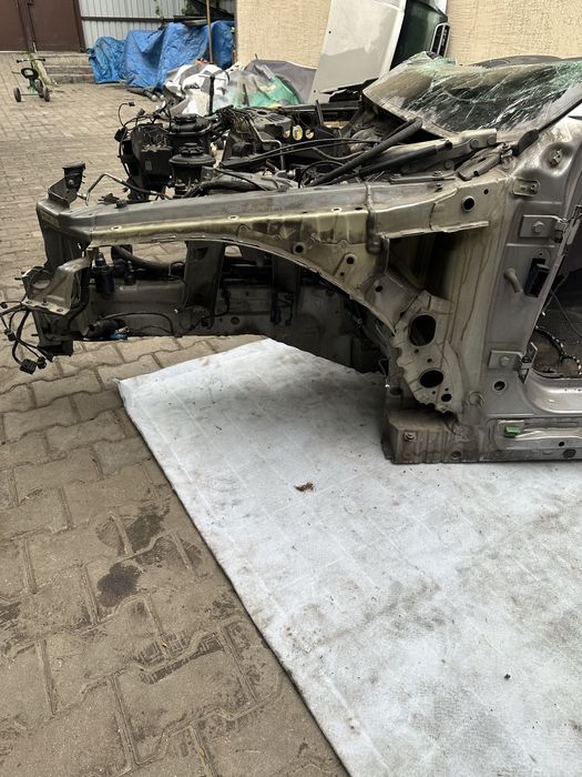 Лонжерон телевизор BMW e60