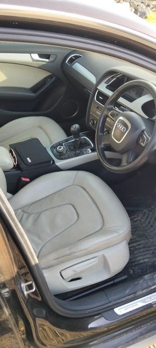 Dezmembrez audi A4 b8 allroad motor 2.0 CAH 170cp 4x4 cutie manuala portiera aripa oglinda bara spate hayon portbagaj interior piele grup volanta