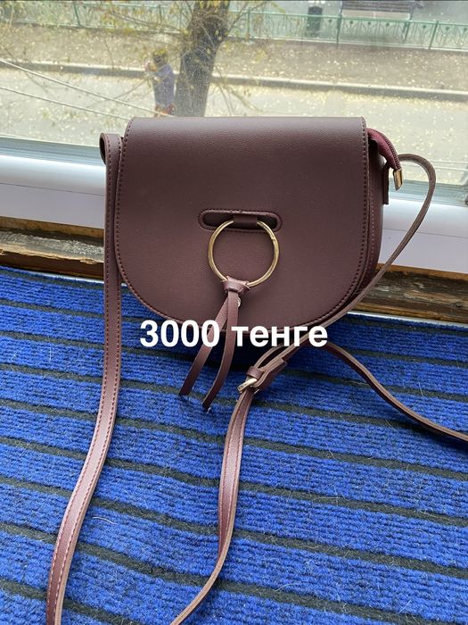 Женские сумочки разные