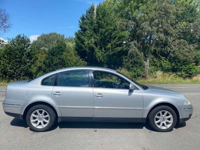 Dezmembrez Passat b 5.5 1,9 TDI AWX 2005.