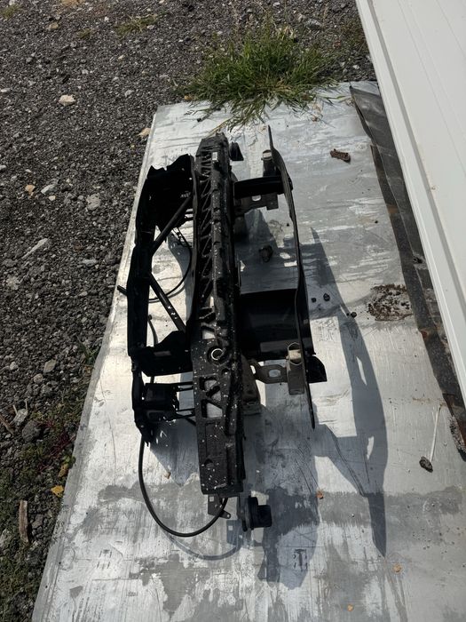 Очиларка / маска бмв ф30 ф31 М пакет ф80