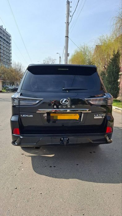 Lexus LX 570   Kuro Black Edition. Насия. савдо берлади