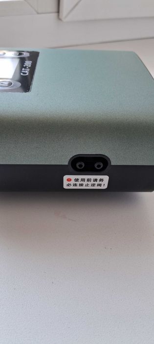 Компрессор аквариумный со встроенным аккумулятором